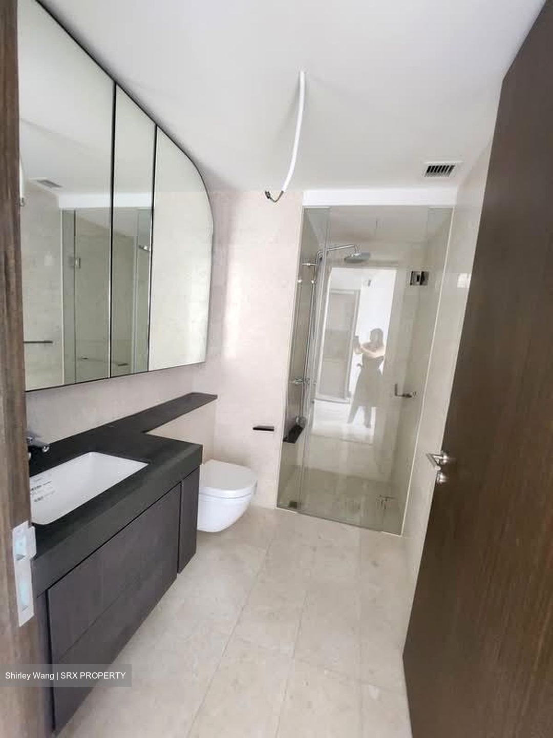 Avenue South Residence (D3), Apartment #571687151